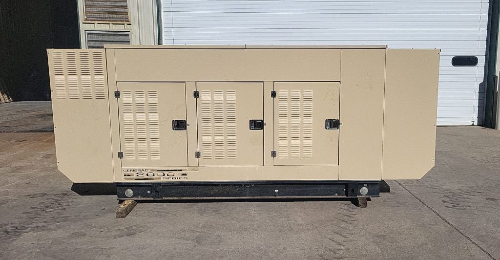 100 KW Generac #2966970100, Natural Gas Generator, 107 HP, 2300 RPM, 120/240 V, 279 hours, 2003 - Image 3