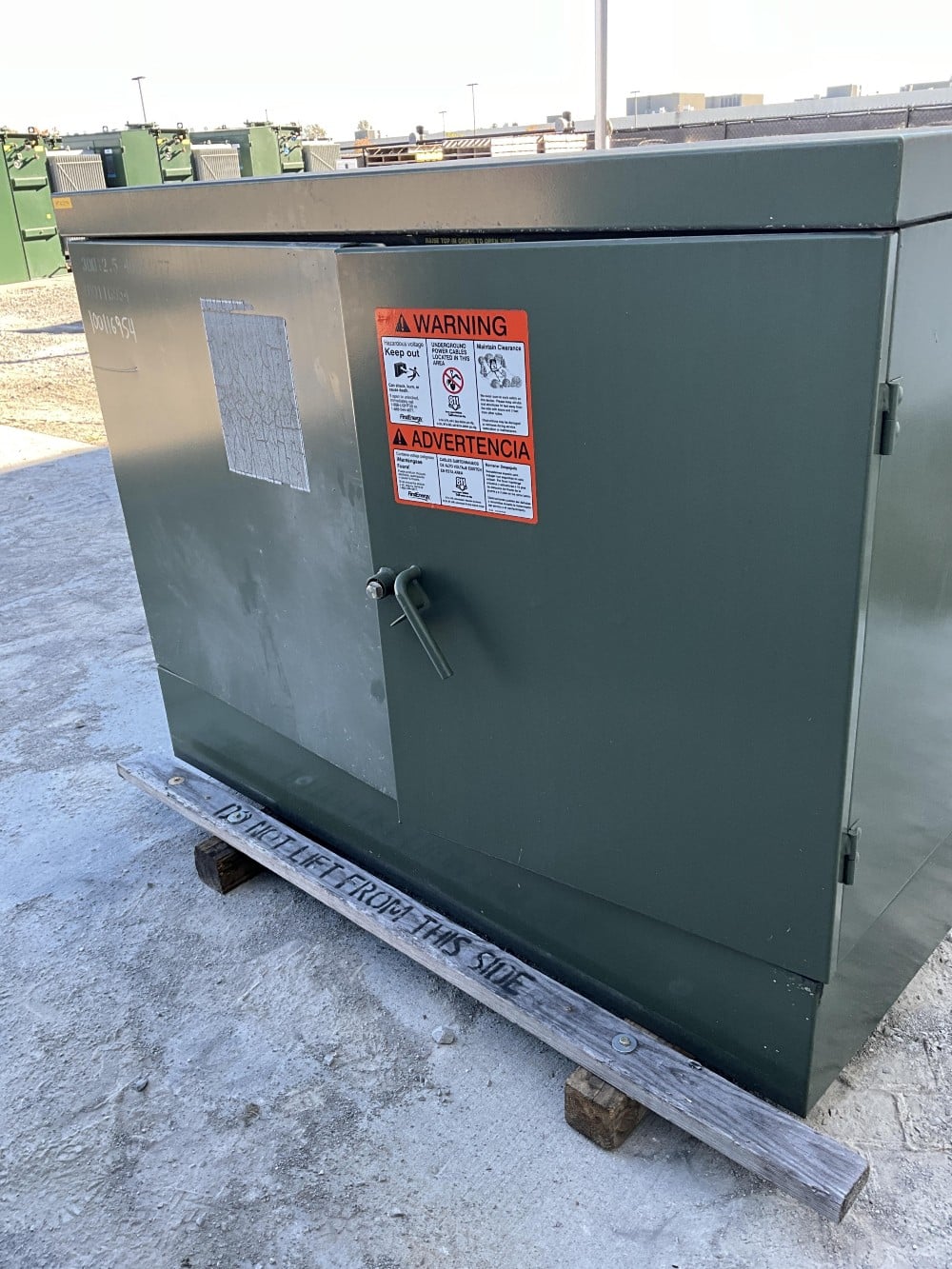 300 KVA 12470GY/7200 Primary, 480Y/277 Secondary, 3 phase, Padmount Transformer, New - Image 2