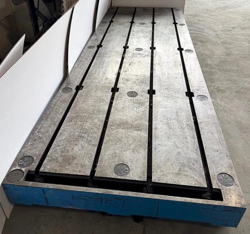 48" x 144" x 7" Bay Cast/Level-Tite Bay Cast Plate, T-Slotted, nice - Image 6