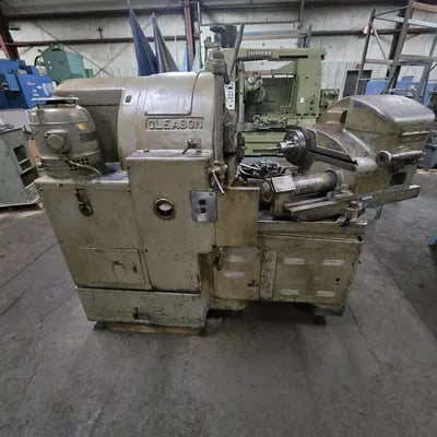 Gleason #710, straight bevel generator, with misc tooling & change gears, s/n #21985 - Image 2