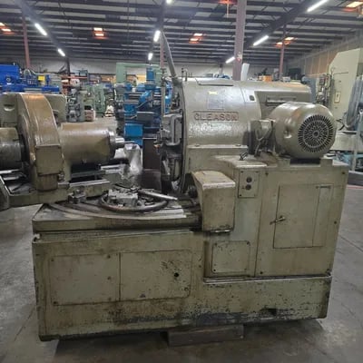 Gleason #710, straight bevel generator, with misc tooling & change gears, s/n #21985 - Image 5