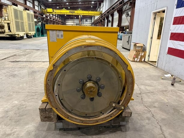 1500 KW, 1200 RPM, Caterpillar SR 4B, generator end, 4160 Volts - Image 2