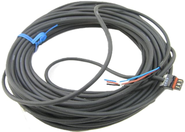 Keyence OP-96658 Sensor Connector Cable, 10M Length, For PZ2 Reflective Type - Image 1