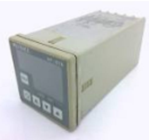 Keyence AP-81A Digital Pressure Sensor, LED Display, 24VDC - Image 1