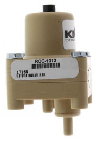 KMC Controls RCC-1106 Lower of 2 Pressures Selector Relay with Mounting Bracket - Image 1
