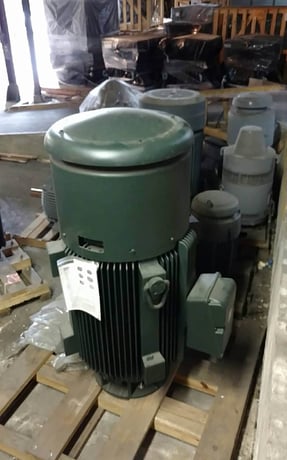 250 HP 900 RPM Toshiba, Frame 449LP24, TEFC, hi-thrst, VSS, vertical solid shaft, new surplus, 460V. - Image 2