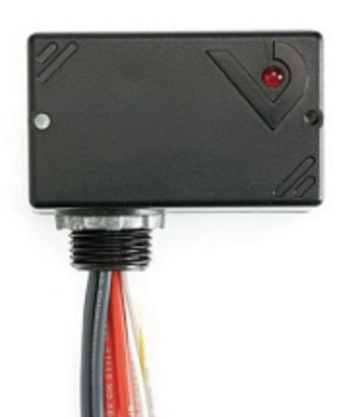 Veris V220 Victory 220 24 VAC/VDC, 208 to 277 VAC Enclosed Relay, SPDT - Image 1