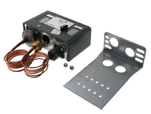 Johnson Controls P70MA-1C Dual Pressure Control, LR 20-100 psig, HS 100-500 psig - Image 1