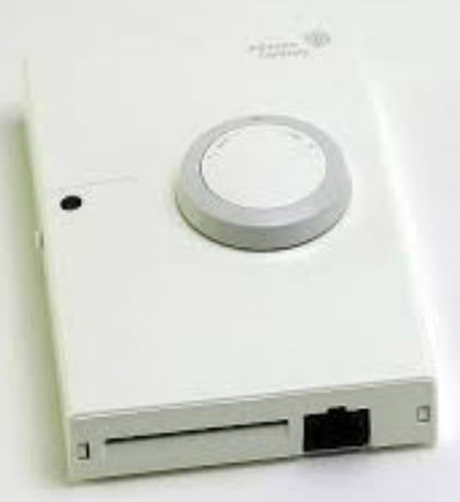 Johnson Controls NS-BTP7001-2 Network Zone Sensor, Temperature Only, Warm/Cool - Image 1