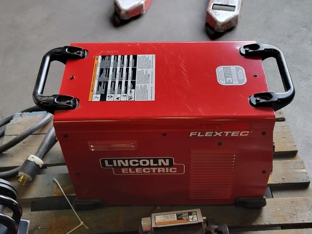 Lincoln Electric #Flextec-350X, welder with 84 dual wire feeder - Image 7