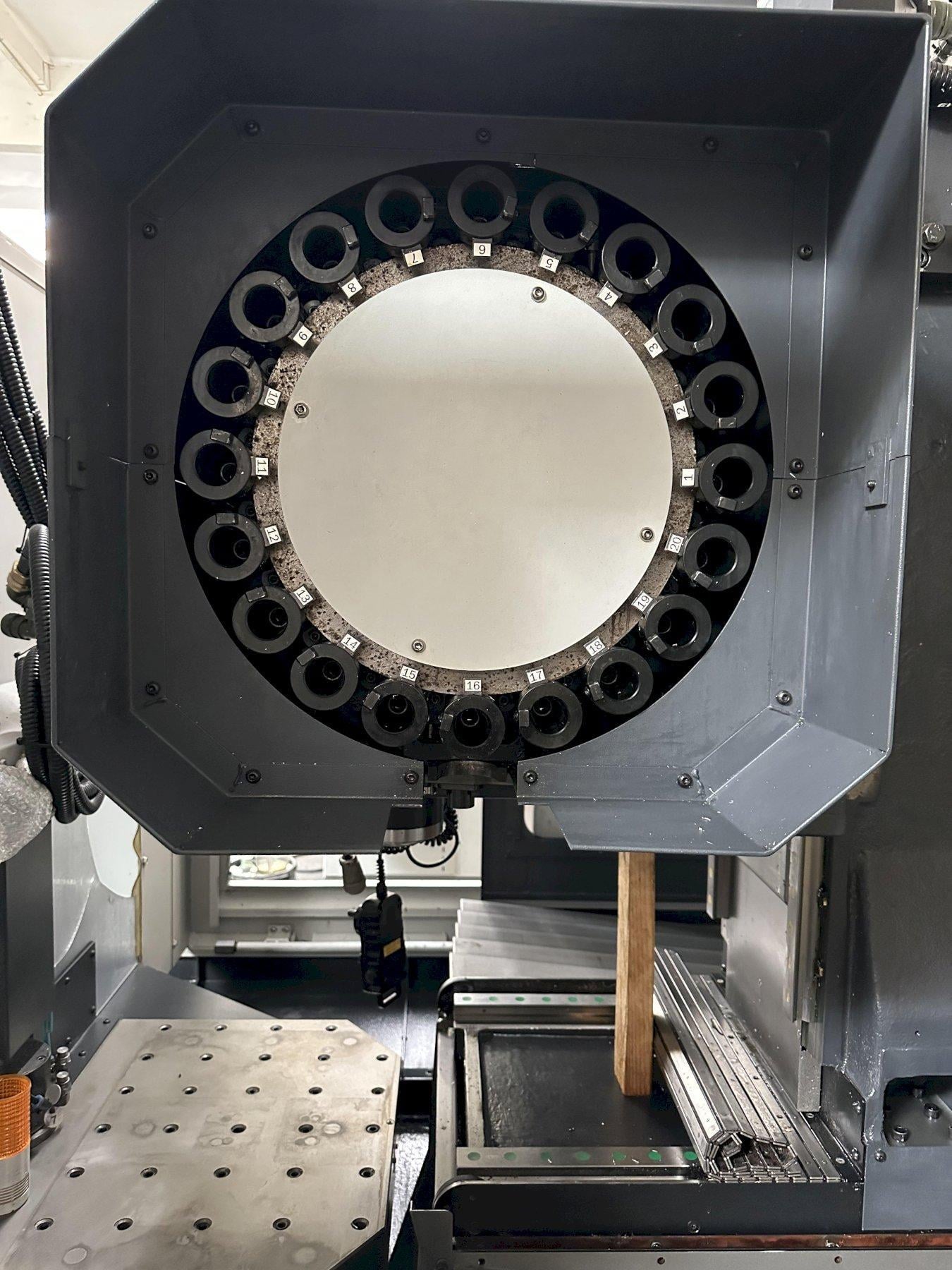 Samsung, SMEC #MCV-380TD, vertical machining center, 20 automatic tool changer, 21" X, 15" Y, 14" Z, 12000 - Image 4