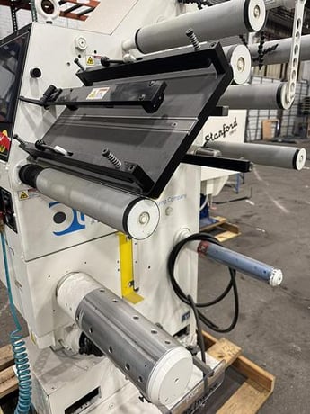 12" Doctor Machine, Accraply Standford #DM12, fife web guide, splice table, 1640 FPM, 2019 - Image 5