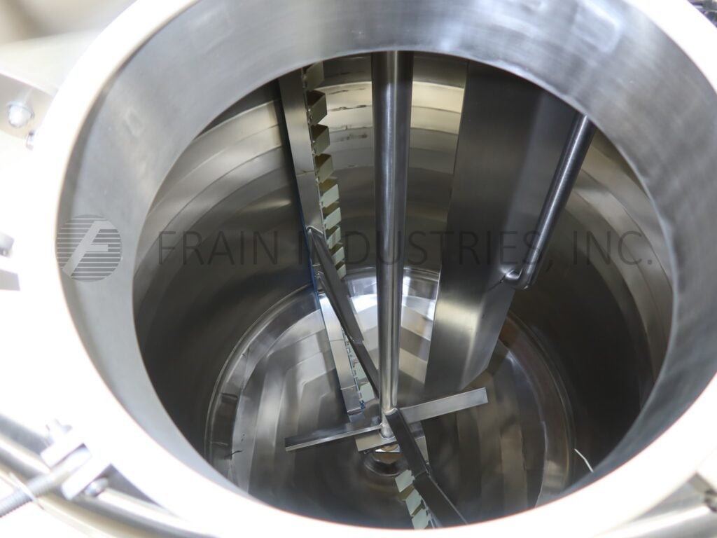 1056 gallon Lee #4000U75, 316 Stainless Steel jacketed & insulated process tank, 100 psi, 66" dia. x 94-1/2" - Image 2