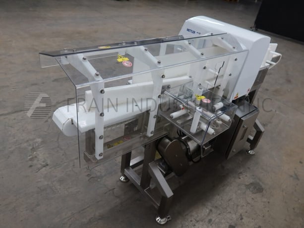 Mettler Toledo Mettler #R-Series, automatic, in line conveyor through metal detector - Image 2