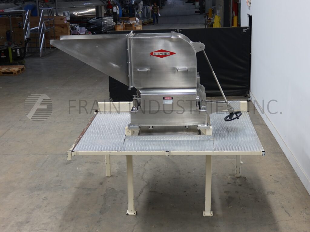 Fitzpatrick #20, roller mill, guiloriver, prebreaker, Stainless steel contact parts, 21" x 40" product feed - Image 4