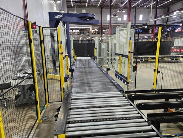 Lantech #SLC, automatic, overhead rotary stretch wrapper, EZ thread roll carriage - Image 2