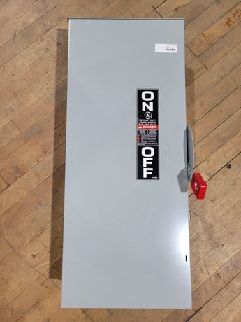 200 Amp. General Electric #TH4324R, Fusible Safety Disconnect Switch, 3-pole, 4-Wire, 60 HP, 240 VAC - Image 3