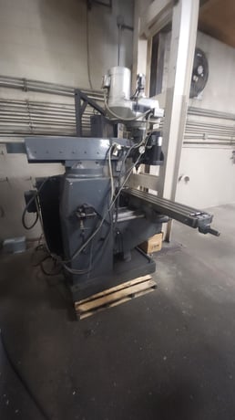 Acra #Plus-Mills, 3-Axis vertical mill, 10" x54" table, 3 HP, motorized table adj, 35" X, 16.3" Y, 5" Z - Image 3