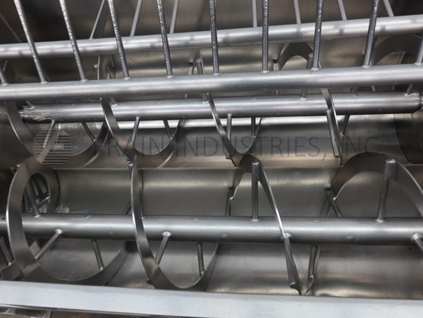 26 cu.ft. 304 Stainless Steel dual trough ribbon blender, with lift up safety grate, (2) 5 HP motor drives - Image 2