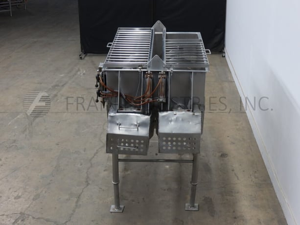 26 cu.ft. 304 Stainless Steel dual trough ribbon blender, with lift up safety grate, (2) 5 HP motor drives - Image 3
