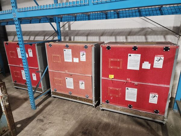 1200/2000/3000 Amps, Siemens, GM38TMAN, manual test device 6 stud GMI breaker, 38 KV - Image 2