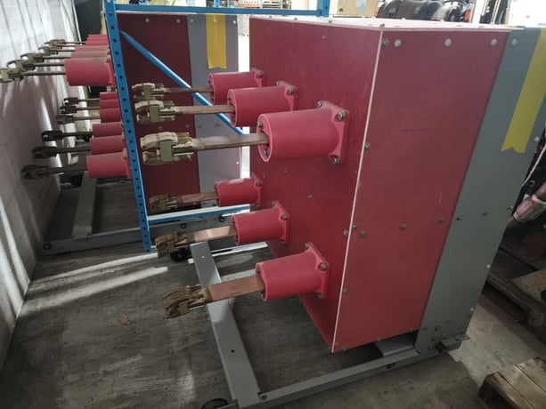1200/2000/3000 Amps, Siemens, GM38TMAN, manual test device 6 stud GMI breaker, 38 KV - Image 4