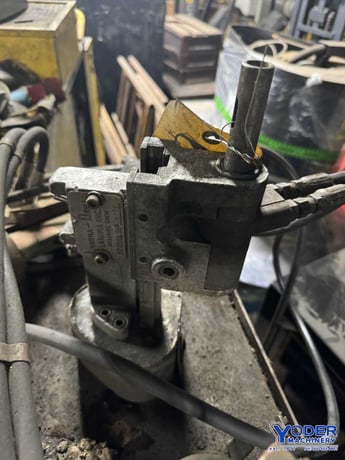 1" Lamina #1MT, magnetic drill, 2-1/2" stroke, #1MT taper, magnetic base, serial #CH172 - Image 4