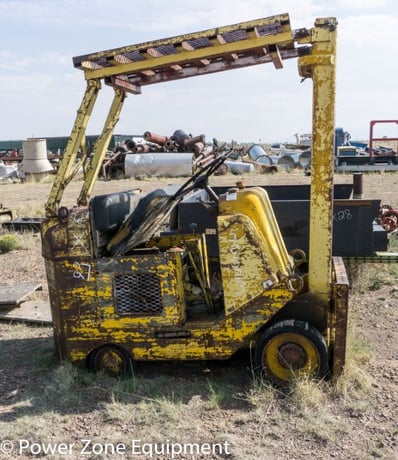 Towmotor indoor forklift - Image 1