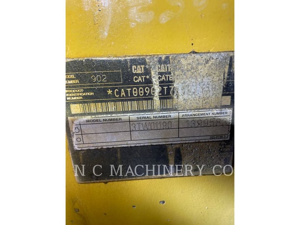 Cat 902, Wheel Loader, 3300 hours, S/N: 7ES01359, 2005 - Image 4
