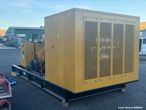 455 KW Caterpillar #455, generator, CAT Engine, model C18, Open skid unit, 480 Volts - Image 3