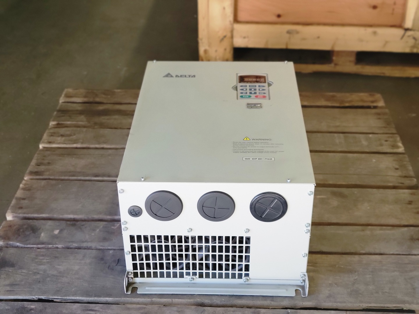 40 HP Delta Electronics, VFD300V43A-2, control drive, 600 Volts, 3 phase, 60 amps - Image 4