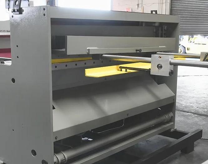 14 gauge x 10' GMC #HS-1014MD, hydraulic shear, 16" throat, 16-20 SPM, 26" manual Back Gauge, 60" squaring - Image 3