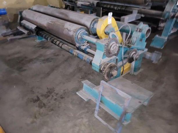 26" x 26" x 84" Stewart Bolling 2-roll twin rubber mixing mill, 2-drilled front rolls - Image 6