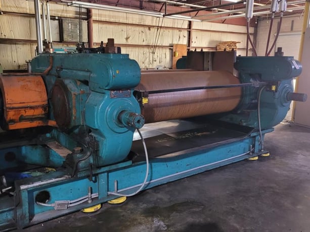 26" x 26" x 84" Stewart Bolling 2-roll twin rubber mixing mill, 2-drilled front rolls - Image 10