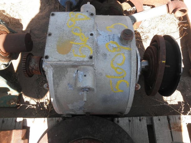 Allis-Chalmers #A08, torque converter, Liquiflex liquid drive system, size 275, 75 HP, 3500 RPM output - Image 4