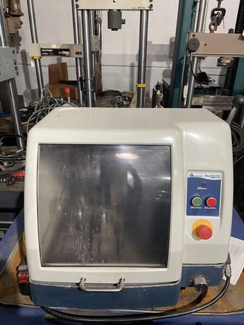10" Buehler #AbrasiMet-250 Mdl 10-10106-260 manual abrasive cutter, 10" wheel capacity, 1.25" wheel arbor - Image 3