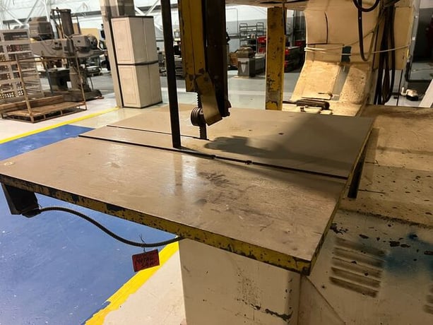 60" x 26" DoAll Zephyr #ZV-60-26, vertical band saw, extended throat, 36" x 36" tilting table - Image 3
