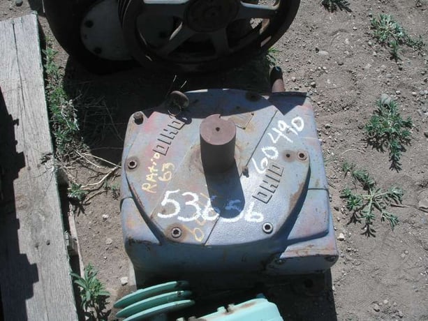 Ohio #PL4-63E, Worm Drive Gearbox, 63:1 Ratio, 4.25" L x 1.25" dia. input & 4" L x 2.5" dia. output Shaft - Image 1