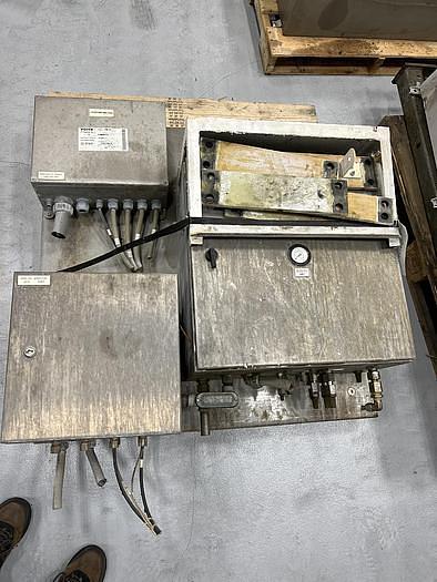 Voith #Master-Jet-II, 83" hydraulic dilution control headbox, Stainless steel, 82.9" pond width, 2004 - Image 9