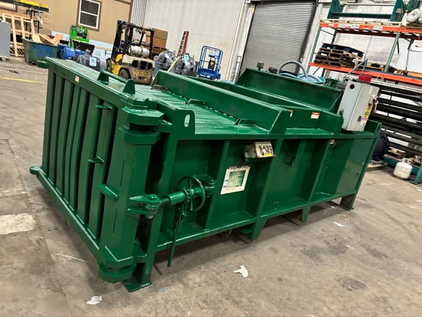 Excel #EX-60, closed door dual cylinder baler, (2) 6" cyinders, 20 HP - Image 2