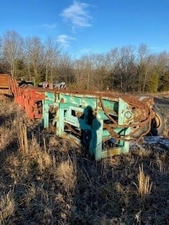 Log Trough, 3' x 40' Log trough, With kickers, Double chain, No motor drive - Image 2