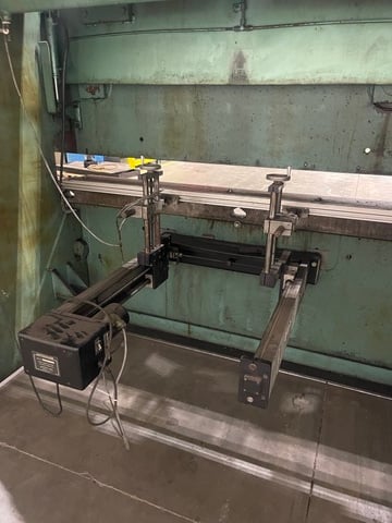 65 Ton, Piranha press brake, 8' overall, 78" between housing, 6" stroke, 9" Shut Height, 10 HP - Image 6