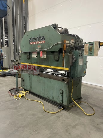 65 Ton, Piranha press brake, 8' overall, 78" between housing, 6" stroke, 9" Shut Height, 10 HP - Image 9