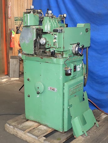 Royal Master No. TG12X3, centerless grinder, 12" x 3.5" wheel, 1.5" diameter Capacity, 7.5 HP motor - Image 2