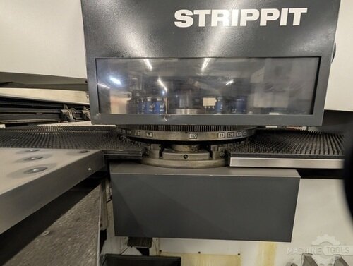 LVD #V20-1525, turret punch, 2011 - Image 9