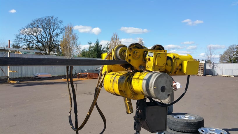 1 Ton, Budgit #BEH0132, hoist w/ motorized trolley, 10' lift, 6' pendant drop, 2000 - Image 3