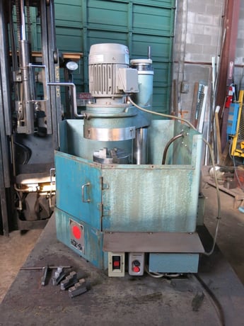 Amada #TEG-160E, Punch & Die Grinder, 6.5" chk, 1.5 HP 230/460 V., 7" wheel, 1.25" hole - Image 2