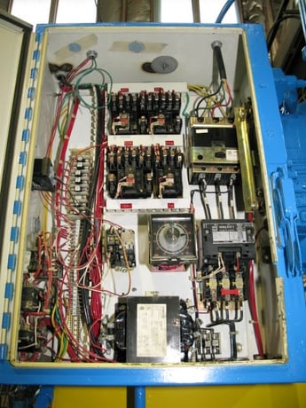 30 Ton, Kard #FTP30, 32.5" x 32", 30" DL, 22" stroke, 15 HP, safeties, #1948 - Image 3