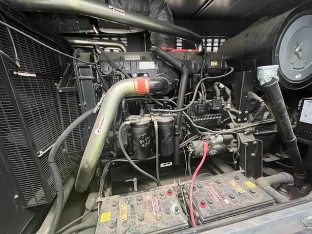600 KW Perkins #SD600, diesel generator set, 277/480 Volts, 3-phase, 909 HP @ 1800 RPM, 2806C-E18TAG3 engine - Image 6