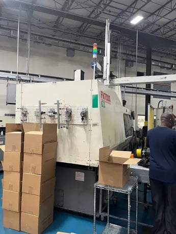 400 Ton, 42.9 oz., Nissei #FN7000, horizontal injection molding machine, 80mm screw, 2000 - Image 1